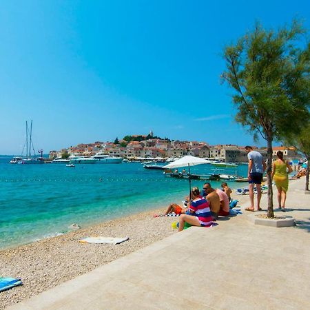 Apartments Mare Primošten Eksteriør billede