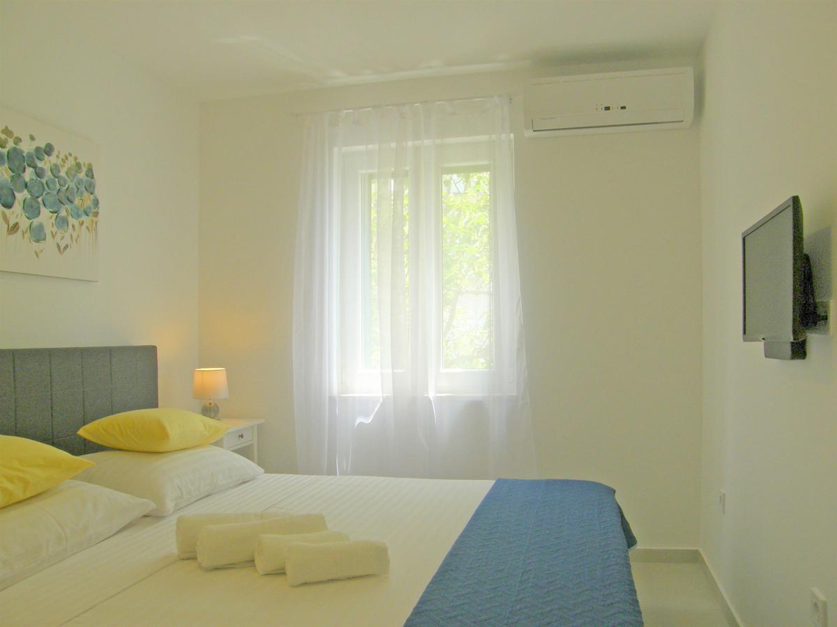 Apartments Mare Primošten Eksteriør billede