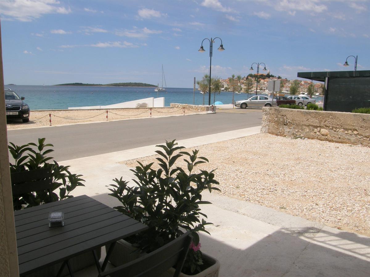 Apartments Mare Primošten Eksteriør billede